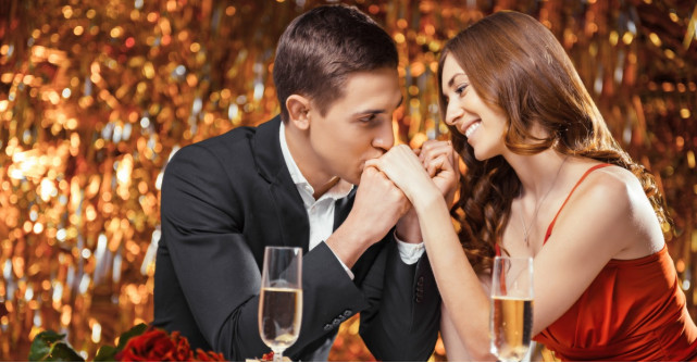 2 idei de tinute pentru o cina romantica de Valentine's Day