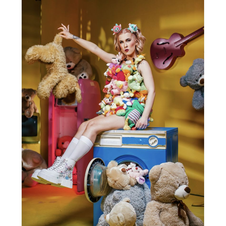 ADDA lansează Paranoia, single ce se regăsește  pe albumul Fata din diamant