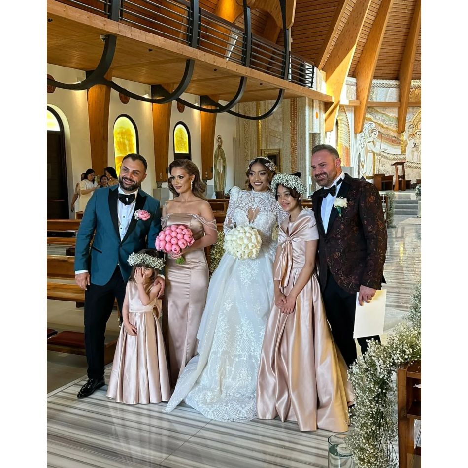 Bella Santiago, declarații despre nunta cu Ionuț Grigore. Cât au costat cele două rochii de mireasă: A plâns de fericire