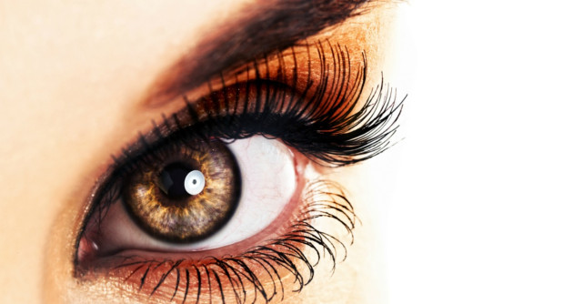 5 motive pentru care oamenii cu ochii caprui sunt INCREDIBILI