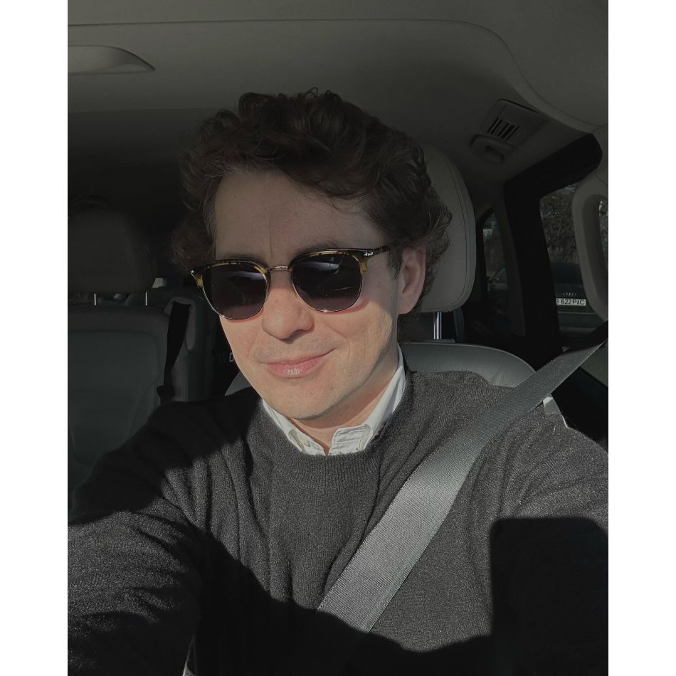 Adrian Sînă a plecat din nou de acasă! Mesajul artistului: Într-un moment îmi fac bagajul și...