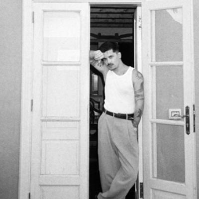 Andrei Ursu lansează primul său EP în limba spaniolă – Canciones del Corazon