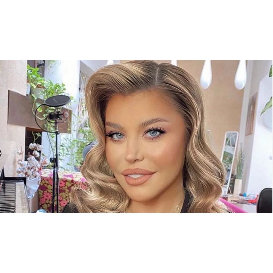 Loredana Groza a strălucit la aniversarea vârstei de 53 de ani! Uite cum a petrecut vedeta în club