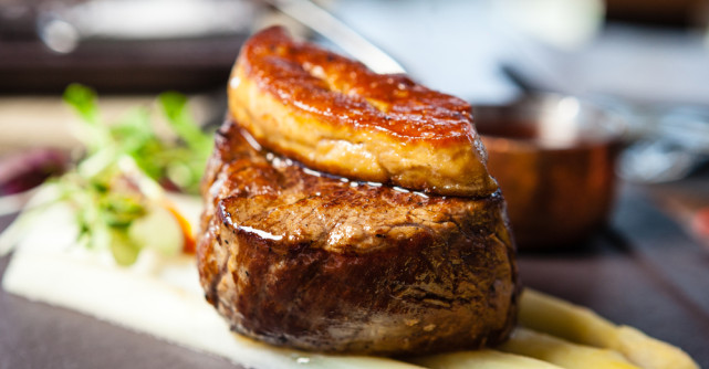 Foie gras - delicatesa controversată din ficat de rață