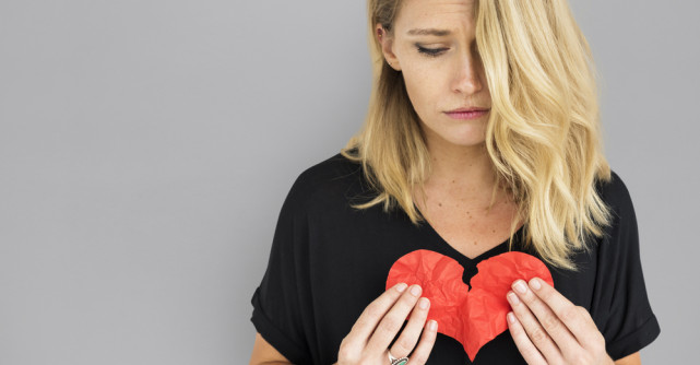 Când simțim iubirea într-un mod dăunător: tipologia celor dependenți de iubire