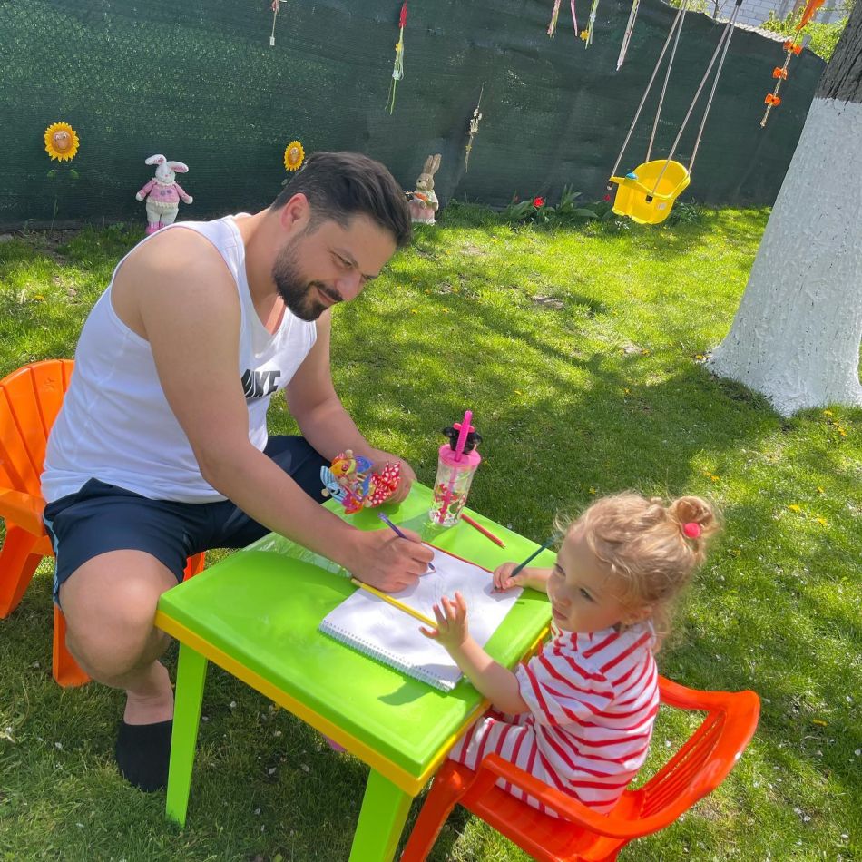 Fiica lui Augustin Viziru, Maria, este copia fidelă a actorului! Cum arată micuța în vârstă de 4 ani?