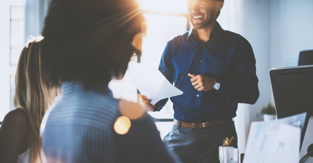 Cum sa citesti oamenii in functie de gesturi si limbajul corporal