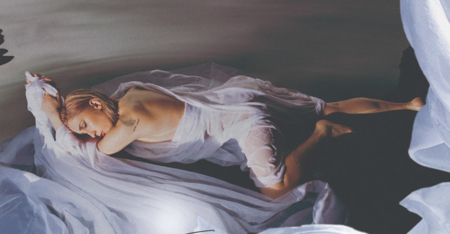  ADDA lansează 'Fata din diamant', un album plin de emoție