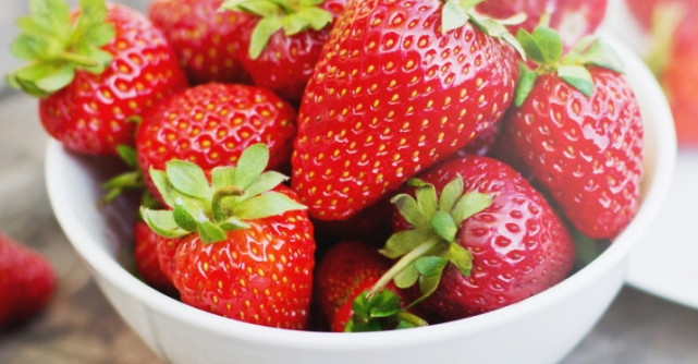 CAPSUNILE - Inima Vietii. Beneficiile extraordinare ale consumului de capsuni