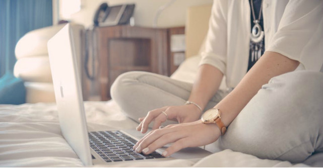  Hai sa dam mana cu mana la... reduceri!