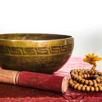 Cele 5 ritualuri TIBETANE: 10 minute pentru TRUP si SUFLET