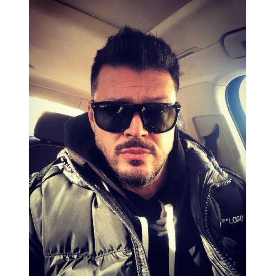 Din ce își câștigă Victor Slav existența, după ce a fost nevoit să își închidă cafeneaua?