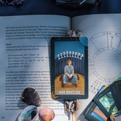 Etalare de Tarot: Ce cumpănă treci azi?