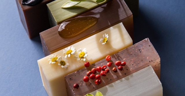 Săpunurile solide APIVITA – un must have pentru rutina de îngrijire și de înfrumusețare