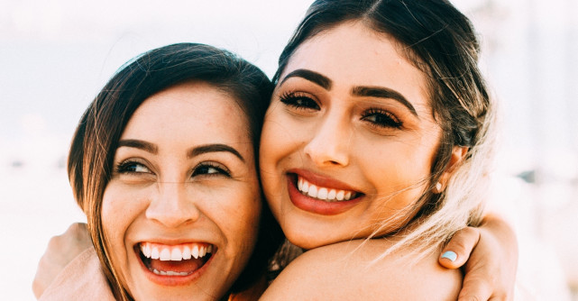 3 metode folosite de vedete pentru un zâmbet strălucitor