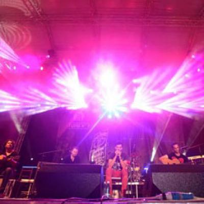 Galerie foto: petrecere pe malul Marii Negre