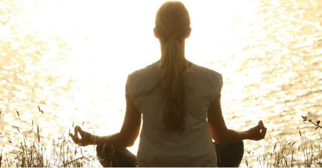 Studiu PURNA: De ce practica romanii yoga?