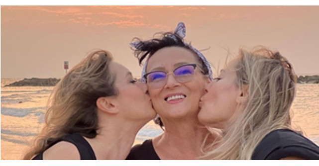 Laura Cosoi este în doliu! Mama actriței s-a stins din viață în această dimineață: Te iubim dincolo de viața asta...