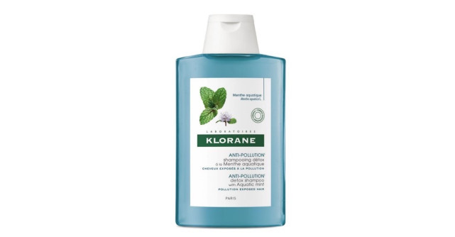 Ritual de îngrijire anti-poluare cu extract pur de mentă acvatică de la KLORANE 