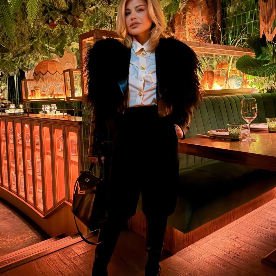 Moment istoric la Onești! Loredana Groza a îmbrăcat costumul legendar al Nadiei Comăneci