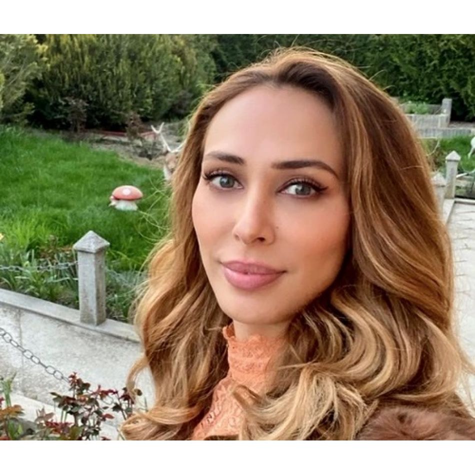 Iulia Vântur, detalii despre familia iubitului său. Cum se înțelege vedeta cu tatal lui Salman Khan?