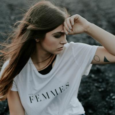 Cand o femeie puternica se indragoste cu adevarat...