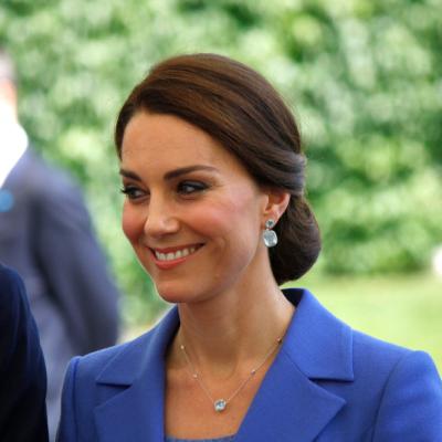 Kate Middleton a strălucit la Wimbledon într-o rochie roșie spectaculoasă