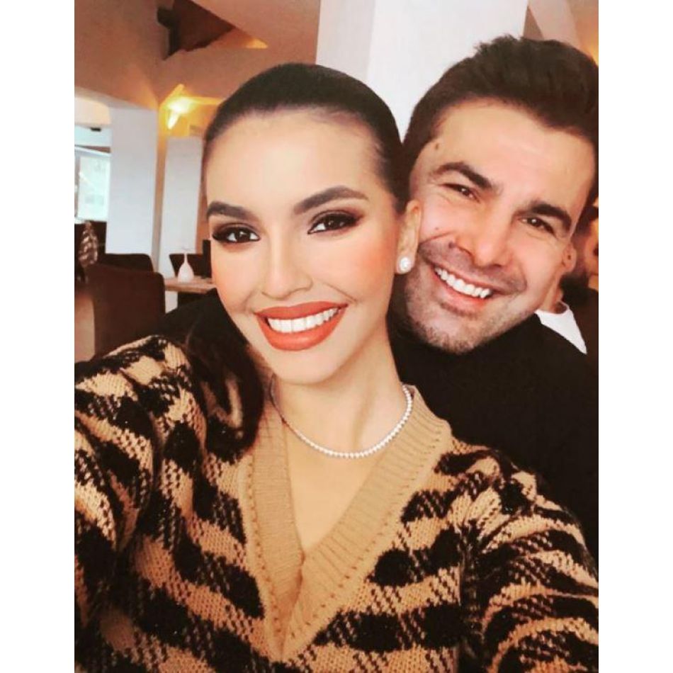 Adrian Mutu, detalii despre mariajul său. Era însurat, iar Sandra avea doar 16 ani atunci când antrenorul a pus ochi pe ea 