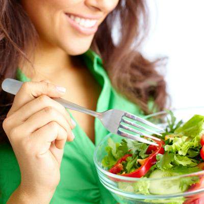 Ghid de alimentatie in functie de varsta: Ce sa mananci la 20, 30 si 40 de ani