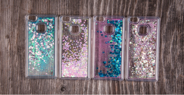 Huse pentru telefon cu sclipici - ca sa stralucesti oricand