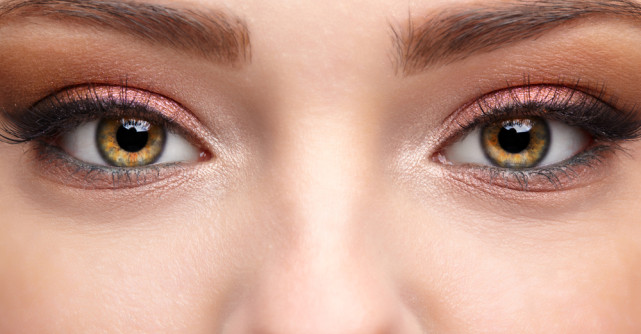 Machiaj de seară ochi căprui - Ghid complet pentru un look perfect