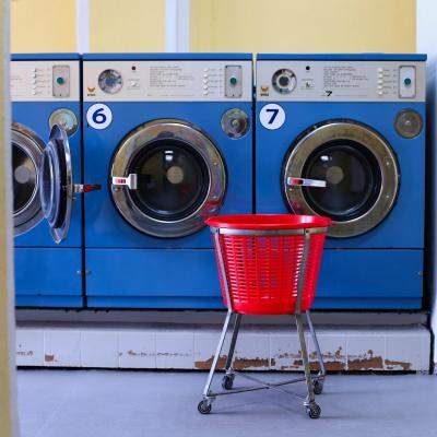 Da, și mașina de spălat trebuie spălată