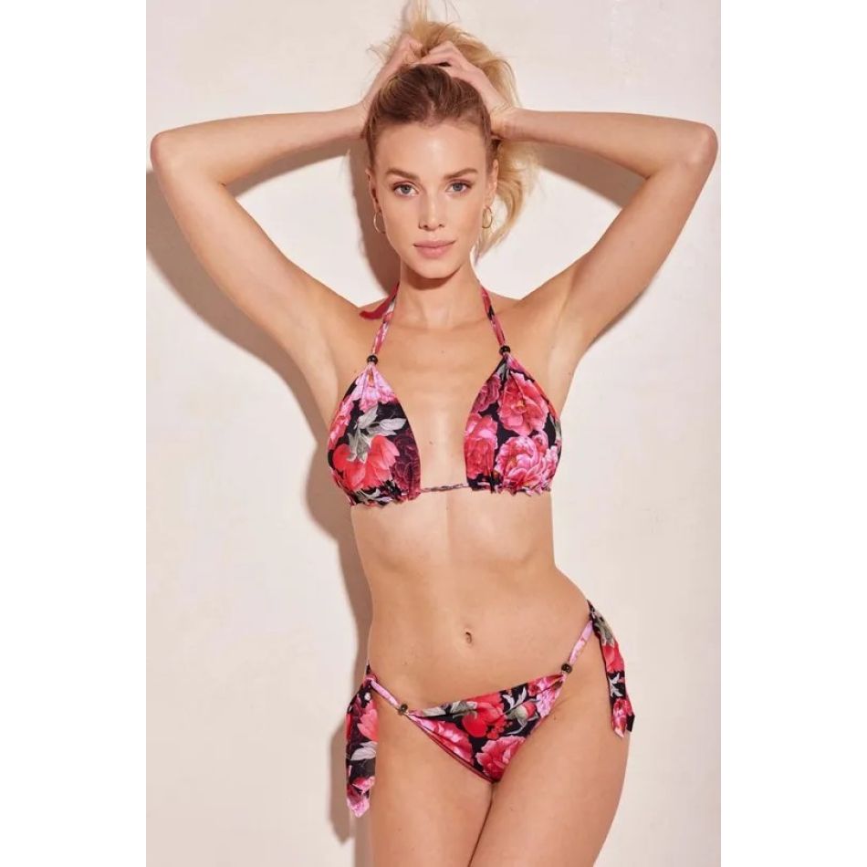 Costumul de baie în două piese: Vedeta verii