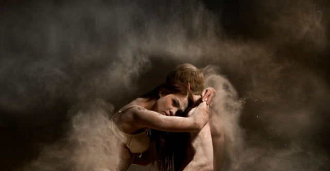 Trei motive pentru a incheia o relatie cu un narcisist