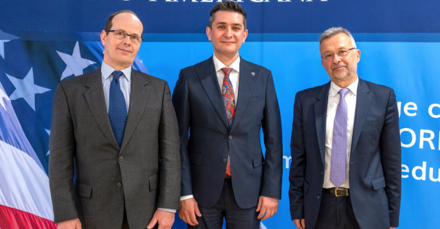 Programe de studii tip dubla diploma la Universitatea Româno-Americană