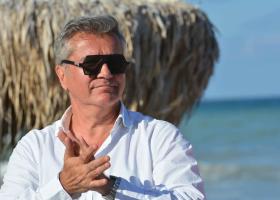 Bomba anului în showbiz! Dan Bittman, prins cu o brunetă misterioasă: Vreau să vă chinui puțin!