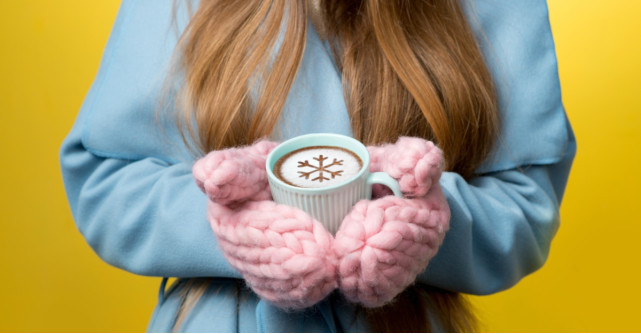 Manusi in modele simpatice carora nu le rezista nici frigul!