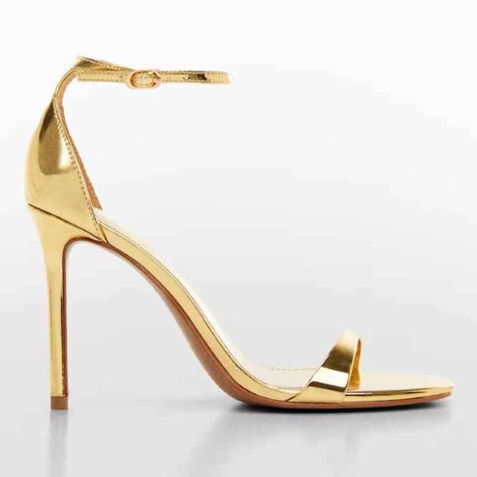 Strălucirea modernă: Cum integrezi accente metalice în ținutele tale