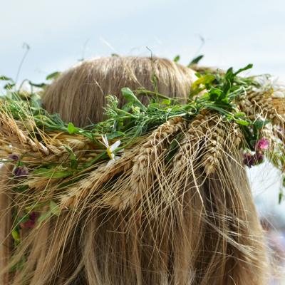 Noaptea de Sânziene - Tradiții, obiceiuri și semnificații în cultura românească