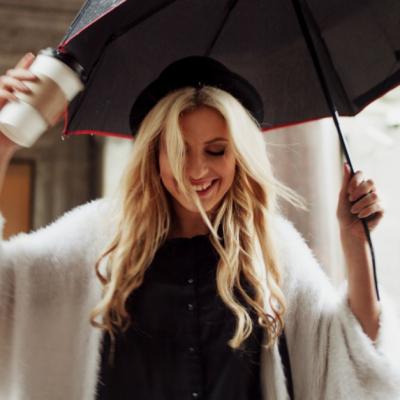 Cum poti creste increderea in tine: incepe cu acesti 3 pasi simpli!