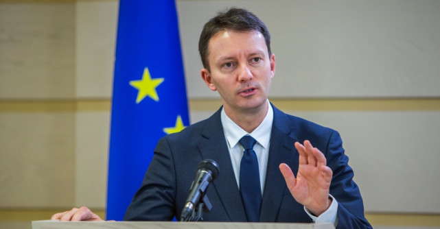  Siegfried Mureșan nu a obținut voturile pentru învestire. Guvernul propus de acesta a fost respins de Parlament