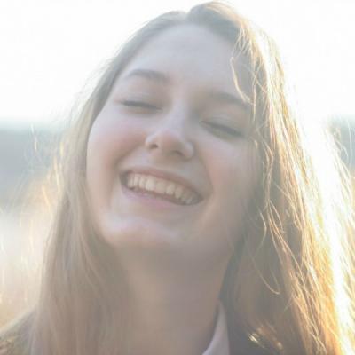 5 situatii care cauzeaza sangerarea gingiilor