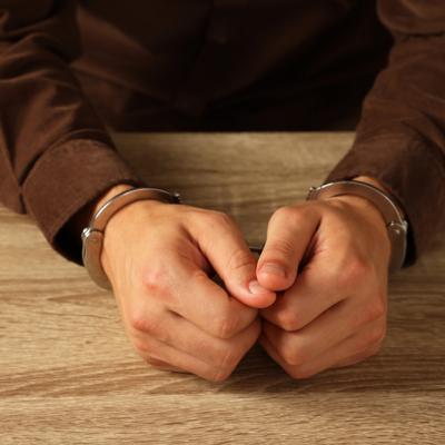 Doi băieți români de 14 ani acuzați de tentativă de viol în Irlanda. Proteste mari în localitatea în care a avut loc incidentul