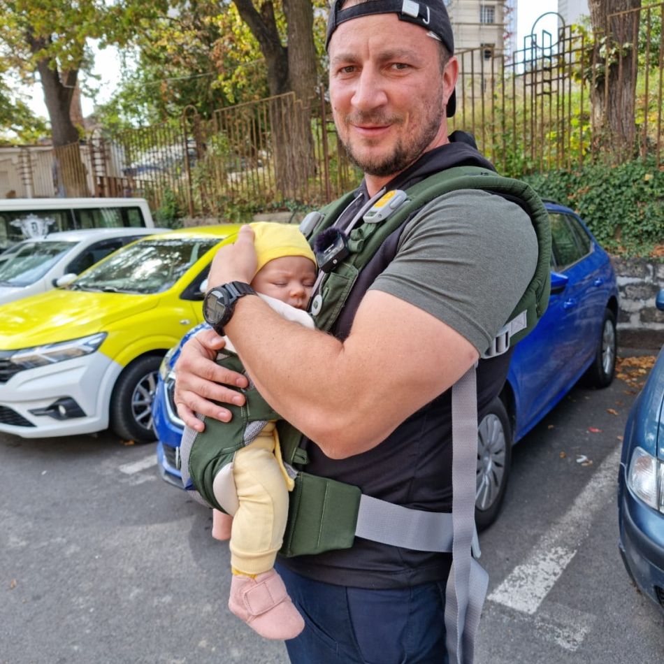 Reacții contradictorii la comentariile polițistului Marian Godină despre piesa Macarena:  Așa reacționează unii polițiști...