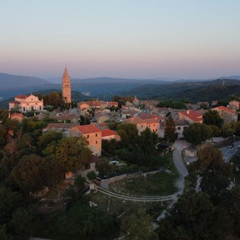 Top destinații europene inedite pentru vacanța ta din 2024