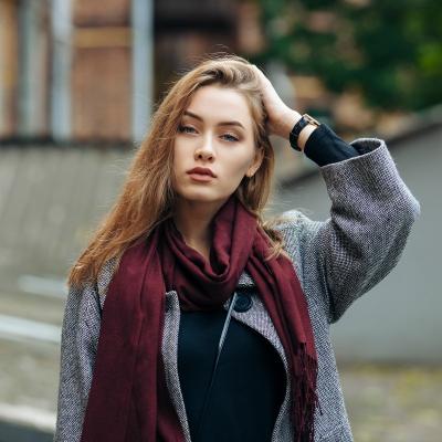 Esarfe pentru orice tinuta. Revigoreaza-ti outfitul!