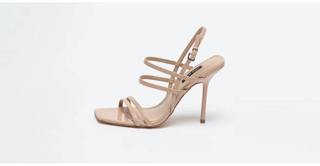 Sandale cu toc elegante: Ce se poartă în 2024?