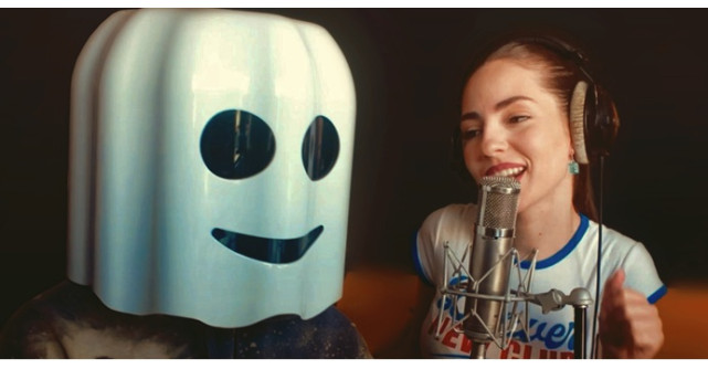 Piesa din topul global TikTok vine de la doi români: Fantomel și Kate Linn cuceresc topurile internaționale cu Dame Un Grrr