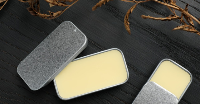  Creează-ți propriul parfum solid și bucură-te de prospețime și hidratare naturală