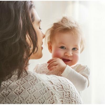 A fi tata inseamna mult. A fi mama inseamna TOTUL